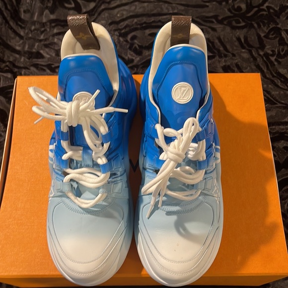 Louis Vuitton Archlight Sneakers - Picture 2 of 3